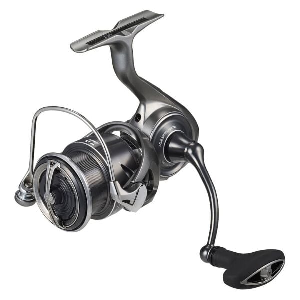 Daiwa Caldia 25 LT 3000 C 6+1 Bilyalı 5.2:1 Devirli Spin Makine