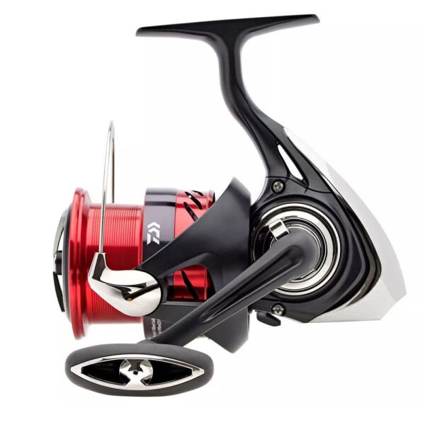 Daiwa Ninja 23 LT 4000 C 6+1 Bilyalı 5.2:1 Devirli Spin Makine