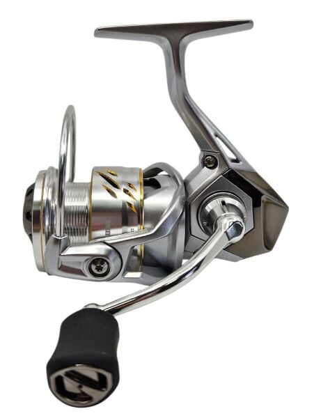 Okuma Zyros ZRS-C2000A 6+1BB Olta Makinesi